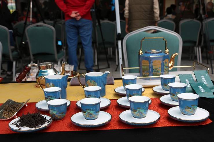 Rize'de "Çayın Ahengi ve İpekyolu Porselen Yolculuğu" programı düzenlendi 10