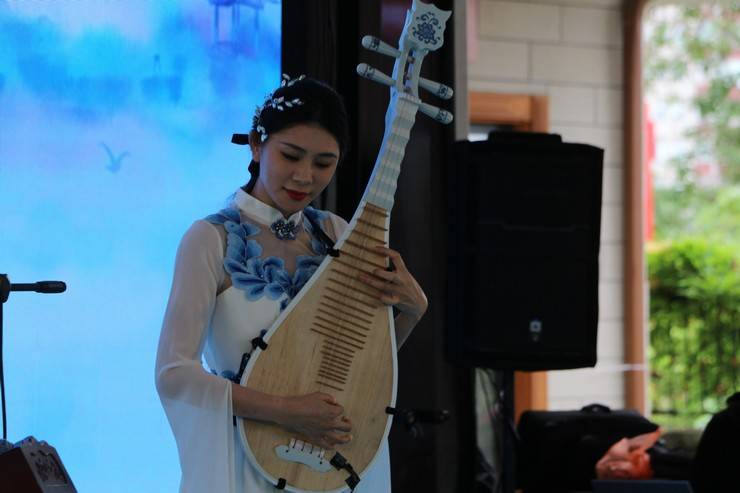 Rize'de "Çayın Ahengi ve İpekyolu Porselen Yolculuğu" programı düzenlendi 11