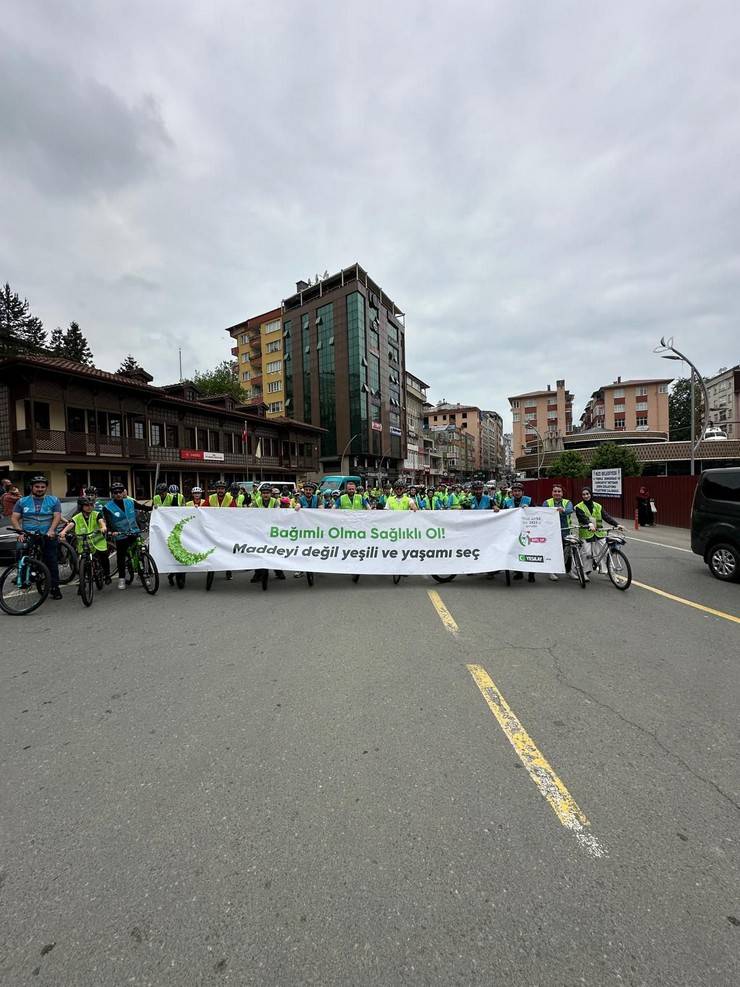 Rize'de 12. Yeşilay Bisiklet Turu Sağlıklı Yaşam İçin Pedalladı 1