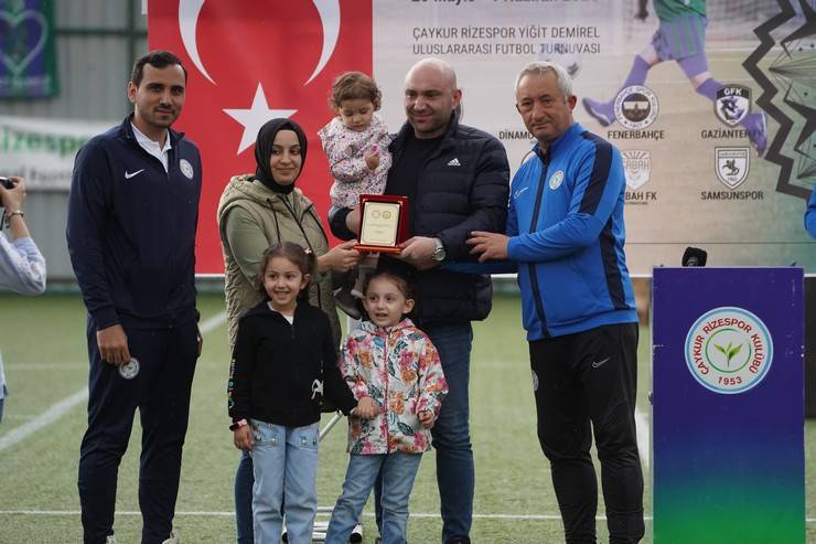 U12 Rize Cup 2025 Sona Erdi: Şampiyon Fenerbahçe! 24