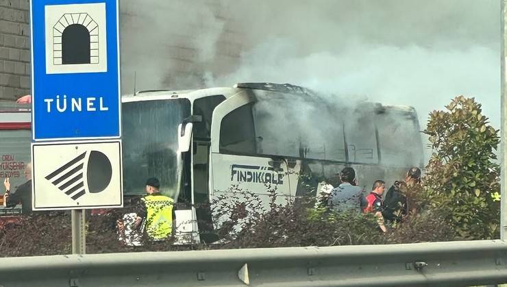 Ordu'da yolcu otobüsünde çıkan yangın söndürüldü 4