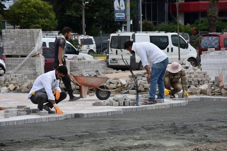 Trabzon'da 15 bin kişinin ibadet edebileceği camide sona gelindi 10