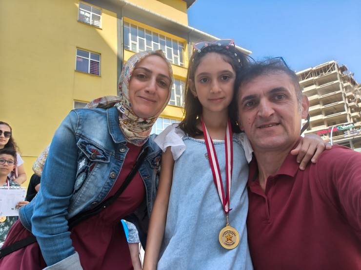 Rize’de öğrenciler karne heyecanı yaşadı 13
