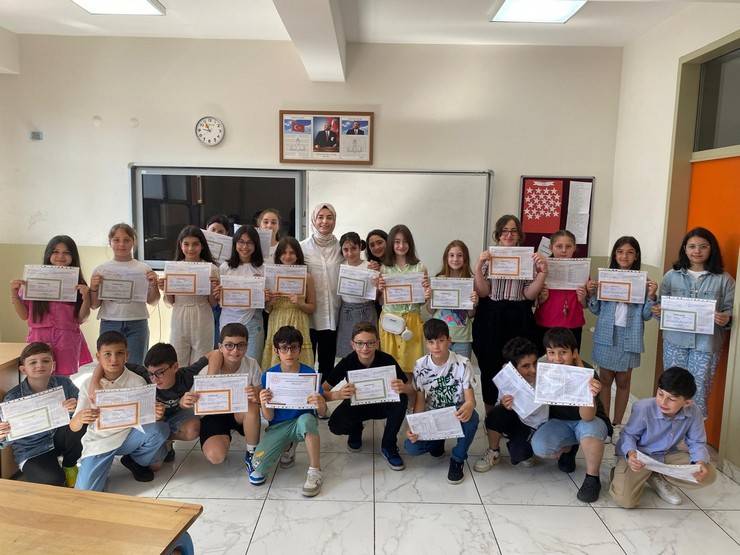 Rize’de öğrenciler karne heyecanı yaşadı 17