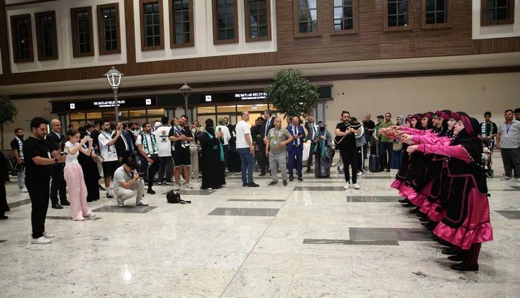 Riyad'dan Rize'ye ilk direkt uçuş gerçekleşti 13