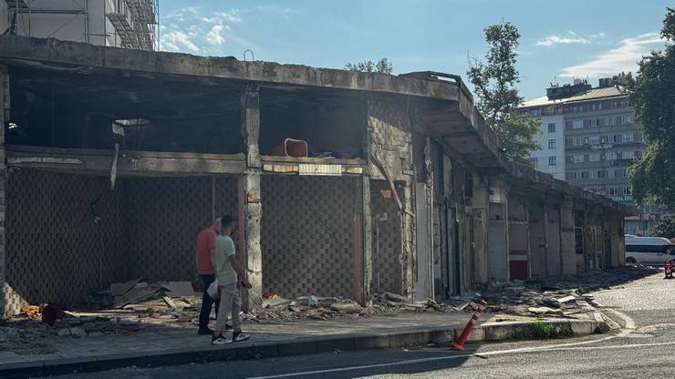 Rize Güney Çevre Yolu Projesi İçin 100. Yıl Mağazaları Yıkıldı 22
