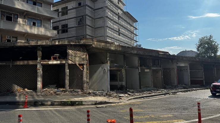 Rize Güney Çevre Yolu Projesi İçin 100. Yıl Mağazaları Yıkıldı 23