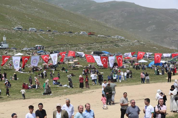 Rize’de “Anzer Yaylası Birlik ve Beraberlik Şöleni” Başladı 12