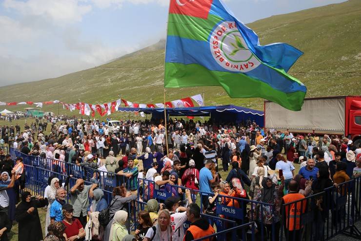 Rize’de “Anzer Yaylası Birlik ve Beraberlik Şöleni” Başladı 17