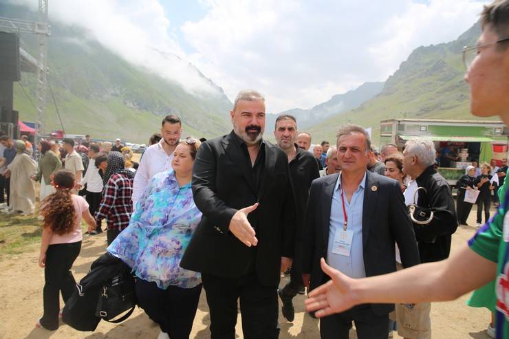 Rize’de “Anzer Yaylası Birlik ve Beraberlik Şöleni” Başladı 3