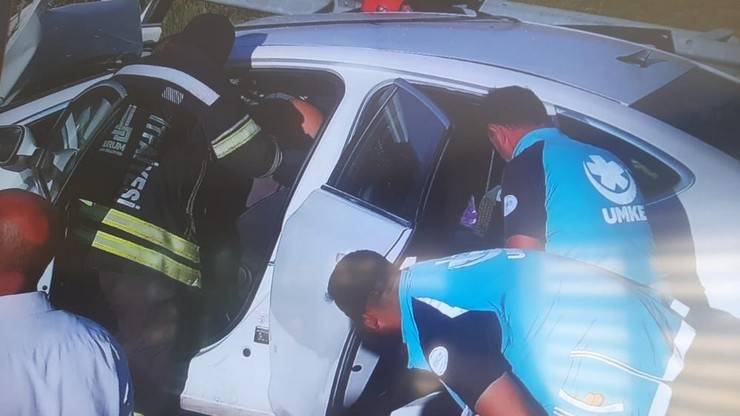 Rize plakalı araç kaza yaptı 4 ölü 2