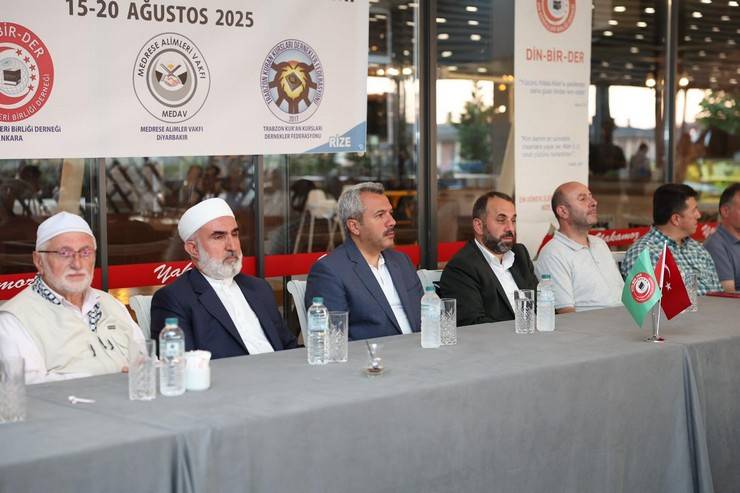 Rize'de 18. "Kardeşlik Köprüsü" Programı Düzenlendi 1