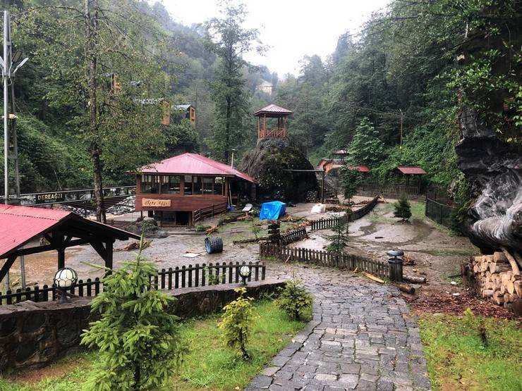 Rize'de yağış, sel ve heyelana neden oldu 14