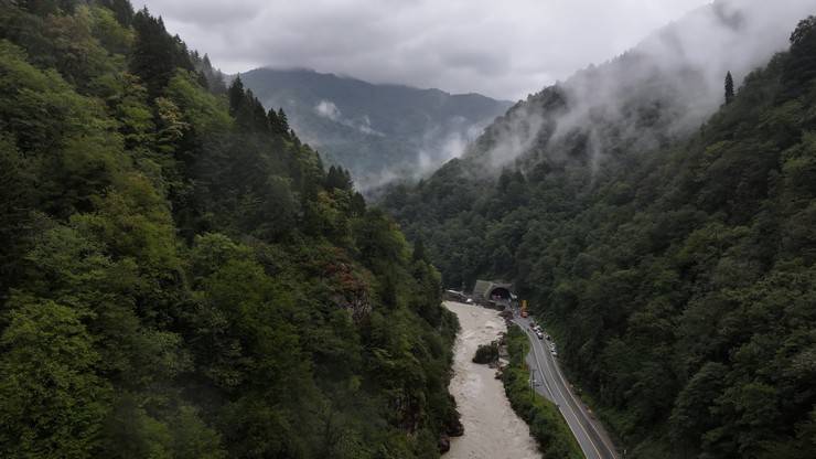 Rize'de yağış, sel ve heyelana neden oldu 17