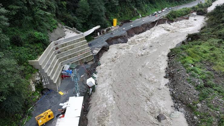 Rize'de yağış, sel ve heyelana neden oldu 23