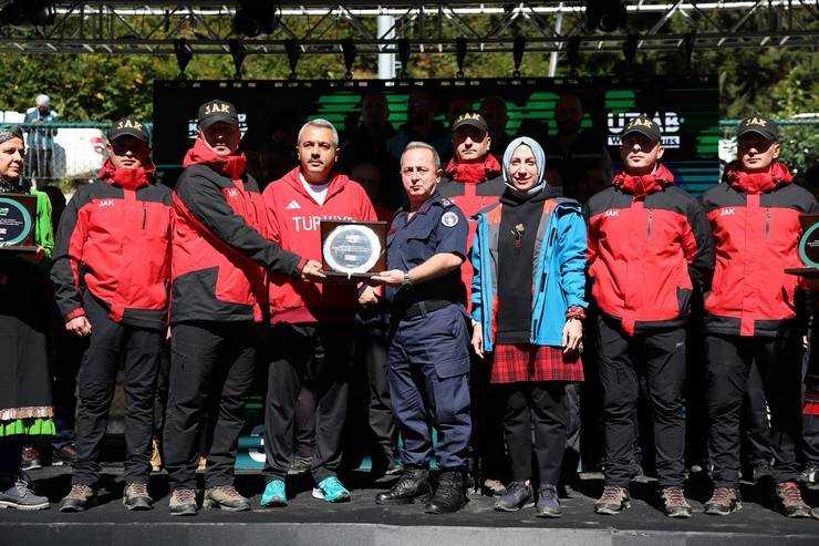 Rize Valisi Baydaş, UTMB Organizasyonunda Emek Verenlere Teşekkür Etti 18