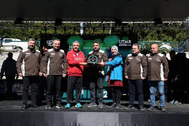 Rize Valisi Baydaş, UTMB Organizasyonunda Emek Verenlere Teşekkür Etti 3
