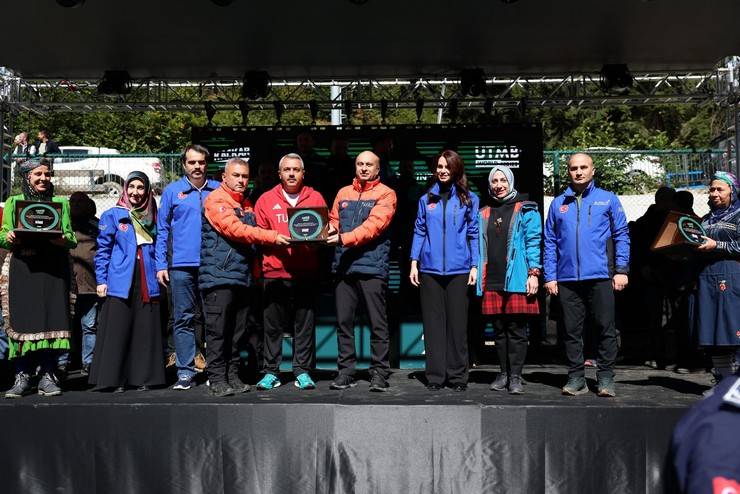 Rize Valisi Baydaş, UTMB Organizasyonunda Emek Verenlere Teşekkür Etti 5