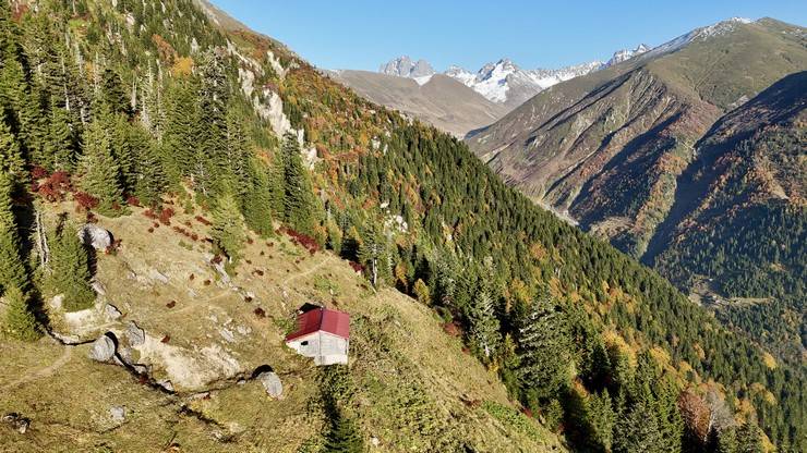Kaçkar Dağları sonbahar renklerine büründü 15