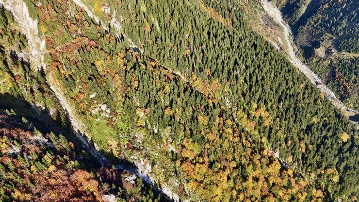 Kaçkar Dağları sonbahar renklerine büründü 20