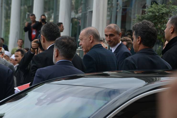 Cumhurbaşkanı Erdoğan cuma namazını Güneysu Merkez Camii'nde kıldı 14