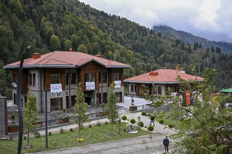 Cumhurbaşkanı Erdoğan, Ayder'de Tenzile Erdoğan Termal Tesisi'nin açılışını yaptı 14