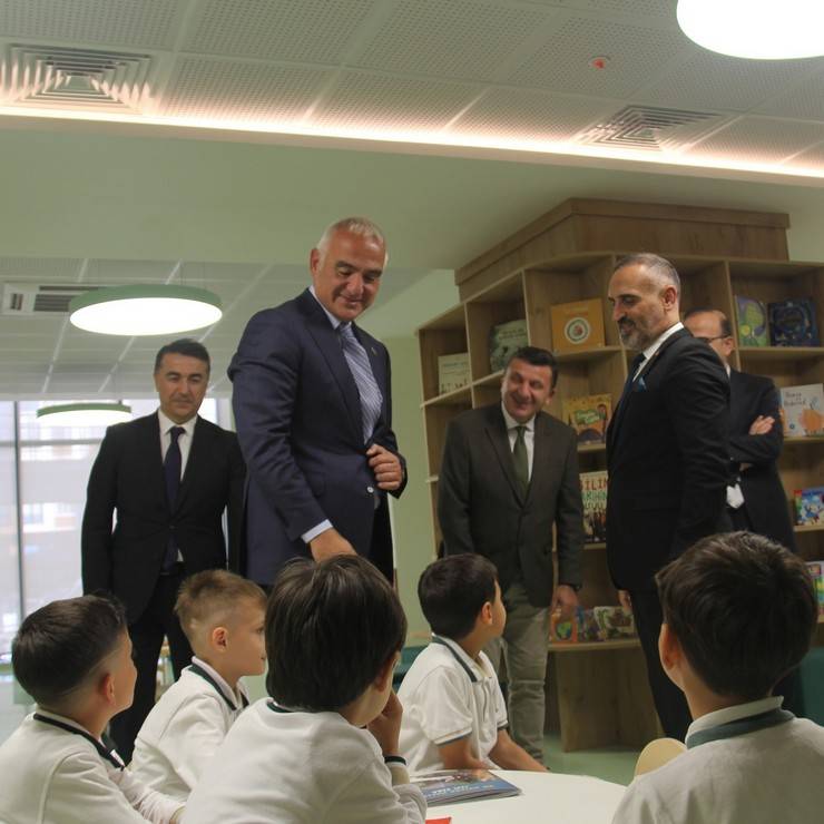 Rize İl Halk Kütüphanesi, Cumhurbaşkanı Erdoğan'ın Katıldığı Törenle Açıldı 2