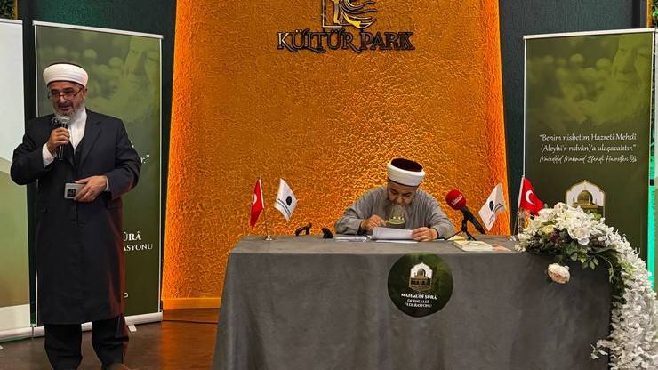 Resul Bölükbaşı Hocaefendi Rize'de Düzenlenen Yoğun Katılımlı Programla Yâd Edildi. Talebesi Cübbeli Ahmet Hoca da Katıldı 1