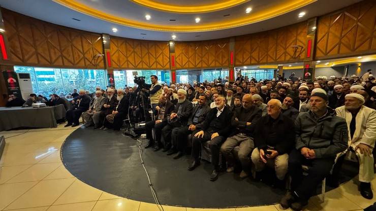 Resul Bölükbaşı Hocaefendi Rize'de Düzenlenen Yoğun Katılımlı Programla Yâd Edildi. Talebesi Cübbeli Ahmet Hoca da Katıldı 17