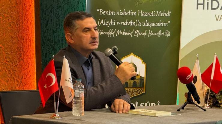 Resul Bölükbaşı Hocaefendi Rize'de Düzenlenen Yoğun Katılımlı Programla Yâd Edildi. Talebesi Cübbeli Ahmet Hoca da Katıldı 18