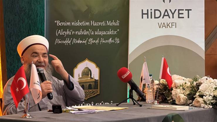 Resul Bölükbaşı Hocaefendi Rize'de Düzenlenen Yoğun Katılımlı Programla Yâd Edildi. Talebesi Cübbeli Ahmet Hoca da Katıldı 25