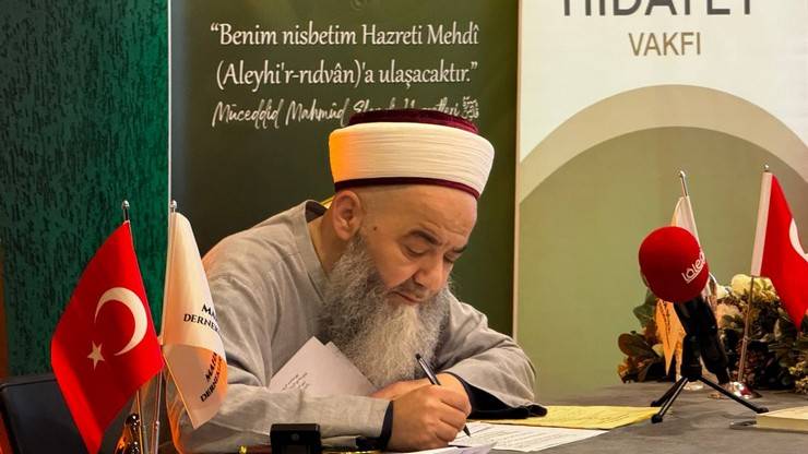 Resul Bölükbaşı Hocaefendi Rize'de Düzenlenen Yoğun Katılımlı Programla Yâd Edildi. Talebesi Cübbeli Ahmet Hoca da Katıldı 28