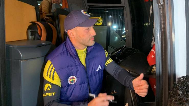 Fenerbahçe kafilesi, Rize’ye geldi 13