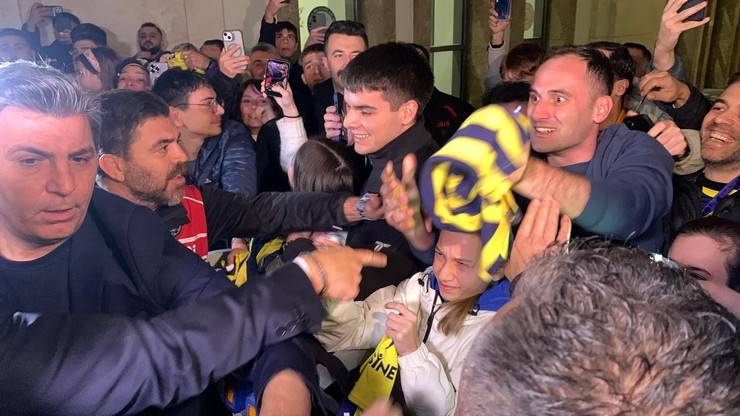 Fenerbahçe kafilesi, Rize’ye geldi 16