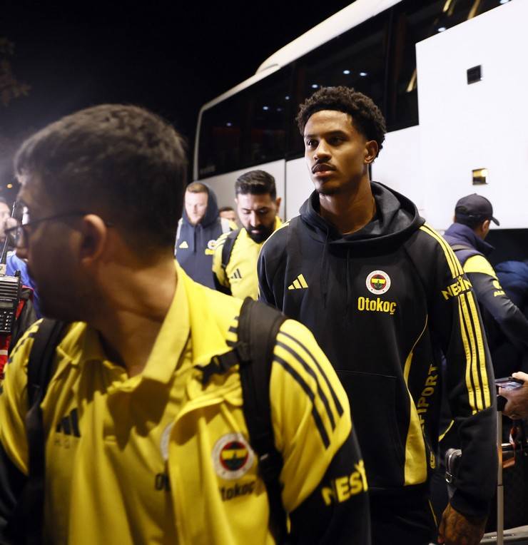 Fenerbahçe kafilesi, Rize’ye geldi 21