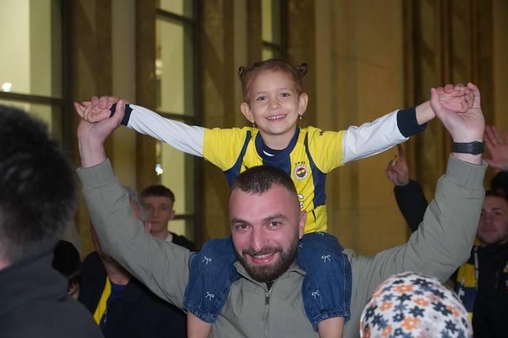 Fenerbahçe kafilesi, Rize’ye geldi 26