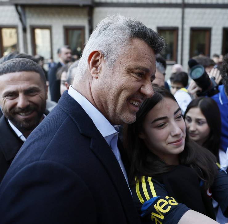 Fenerbahçe Kulübü Başkanı Sadettin Saran, Rize'de 21