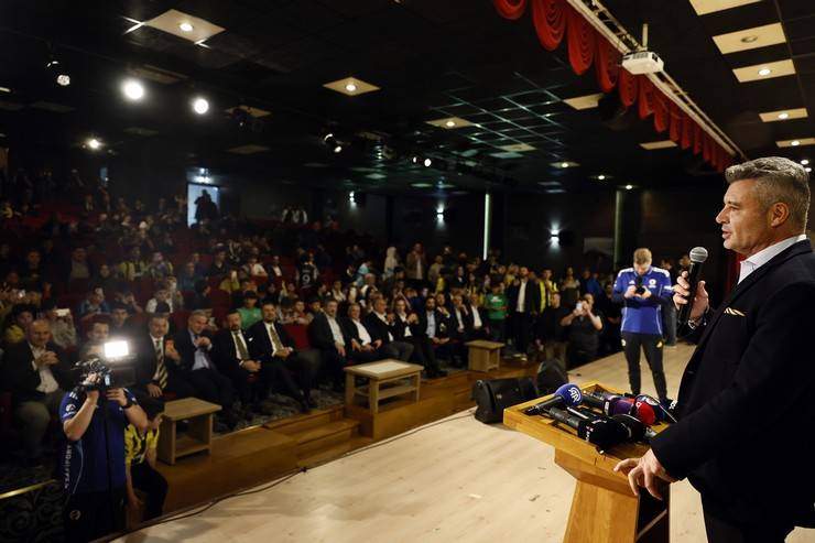 Fenerbahçe Kulübü Başkanı Sadettin Saran, Rize'de 22