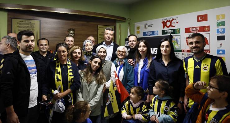 Fenerbahçe Kulübü Başkanı Sadettin Saran, Rize'de 25