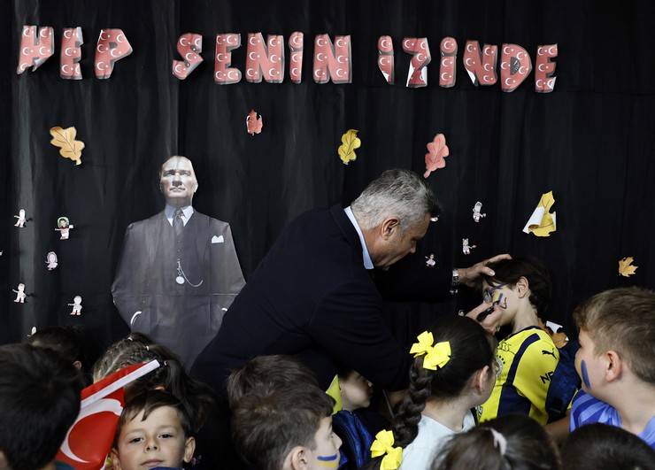 Fenerbahçe Kulübü Başkanı Sadettin Saran, Rize'de 30