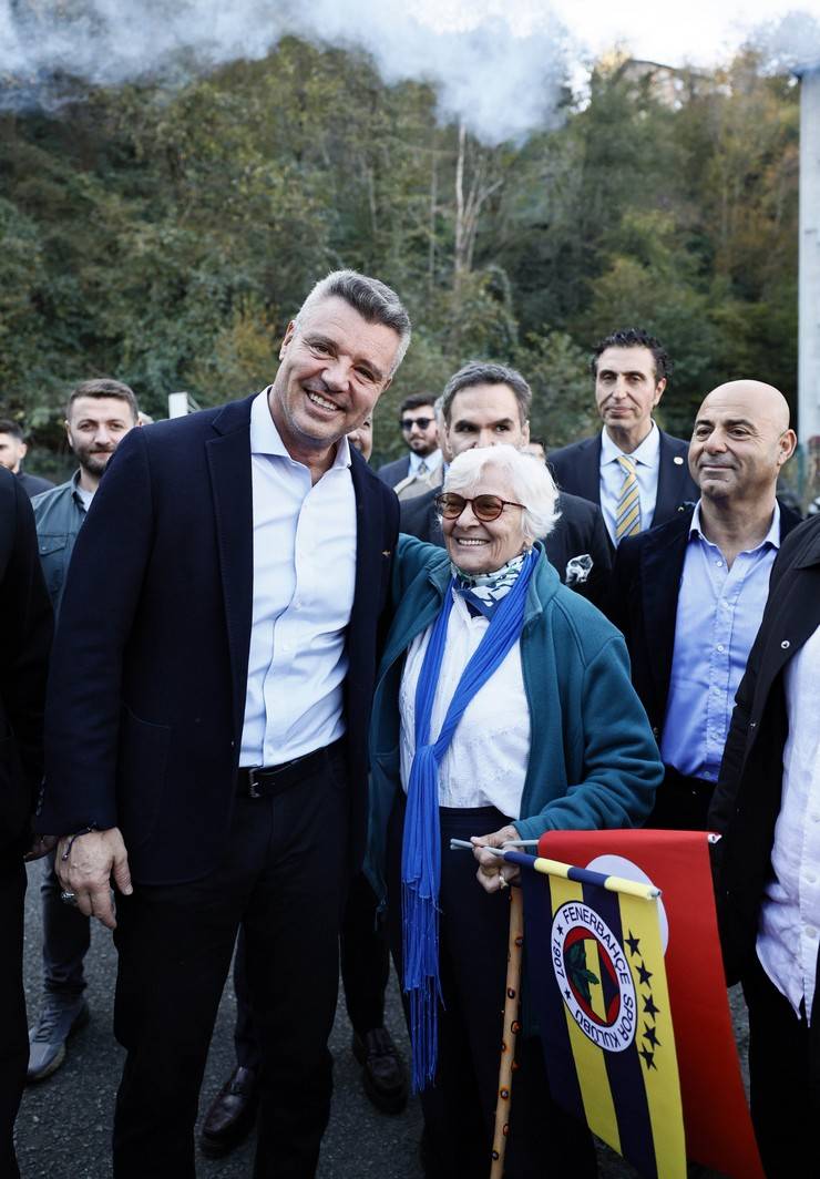 Fenerbahçe Kulübü Başkanı Sadettin Saran, Rize'de 39