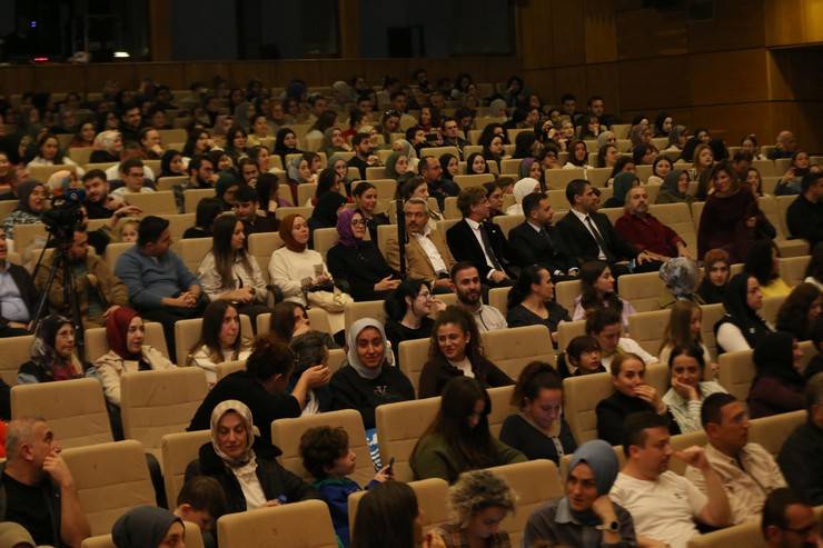 Rize'de "2. Anadolu Opera ve Bale Festivali" başladı 15