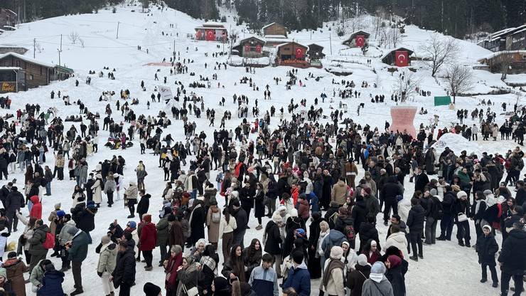 Rize'de Ayder Kardan Adam Kış Festivali başladı 19