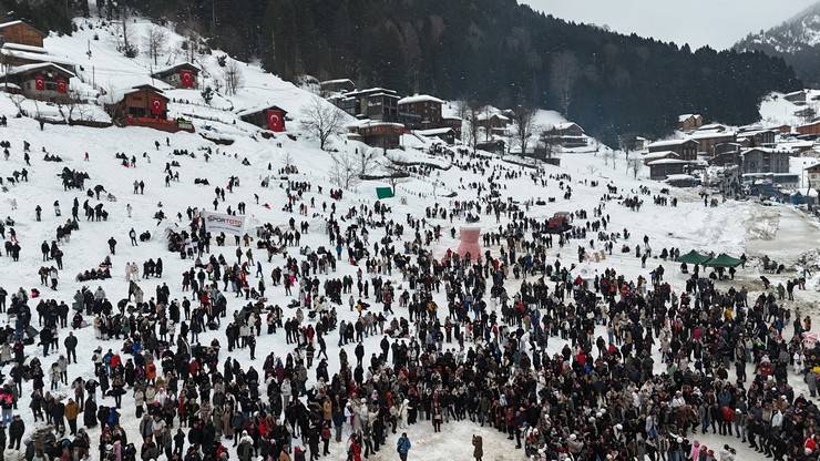 Rize'de Ayder Kardan Adam Kış Festivali başladı 24