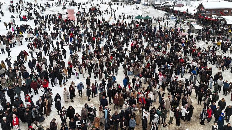 Rize'de Ayder Kardan Adam Kış Festivali başladı 30