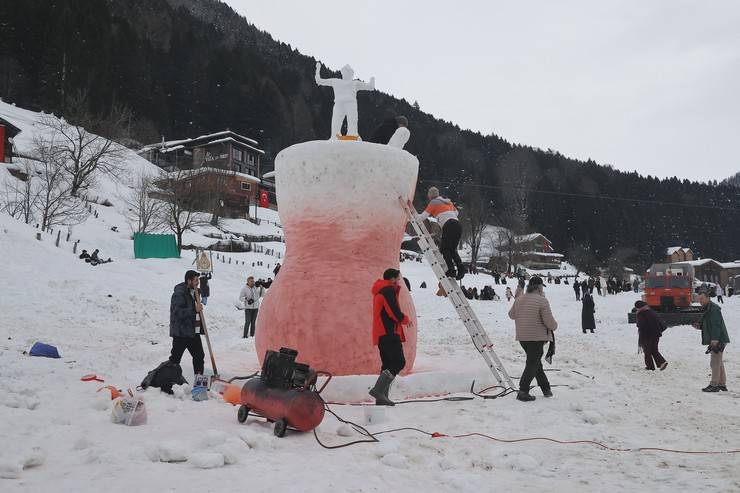 Rize'de Ayder Kardan Adam Kış Festivali başladı 49