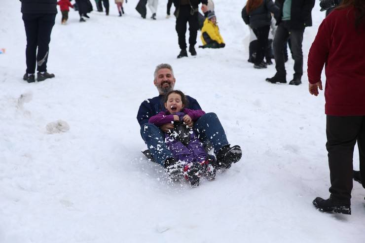 Rize'de Ayder Kardan Adam Kış Festivali başladı 9