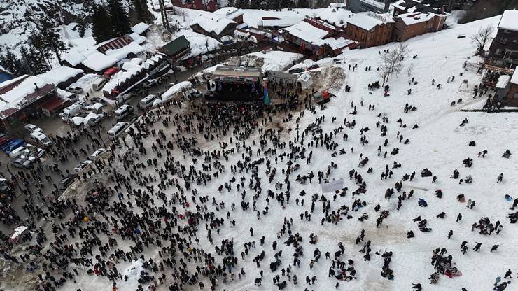 Rize'de Ayder Kardan Adam Kış Festivali gerçekleştirildi 10