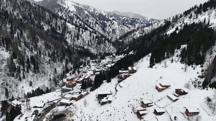 Rize'de Ayder Kardan Adam Kış Festivali gerçekleştirildi 23