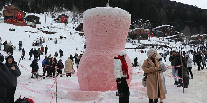Rize'de Ayder Kardan Adam Kış Festivali gerçekleştirildi